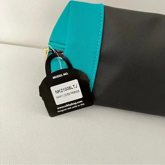 Nikky By Nicole Lee Large Oval Makeup Pouch Cosmetic Bag Nikky Loves Friends - Picture 5 of 7